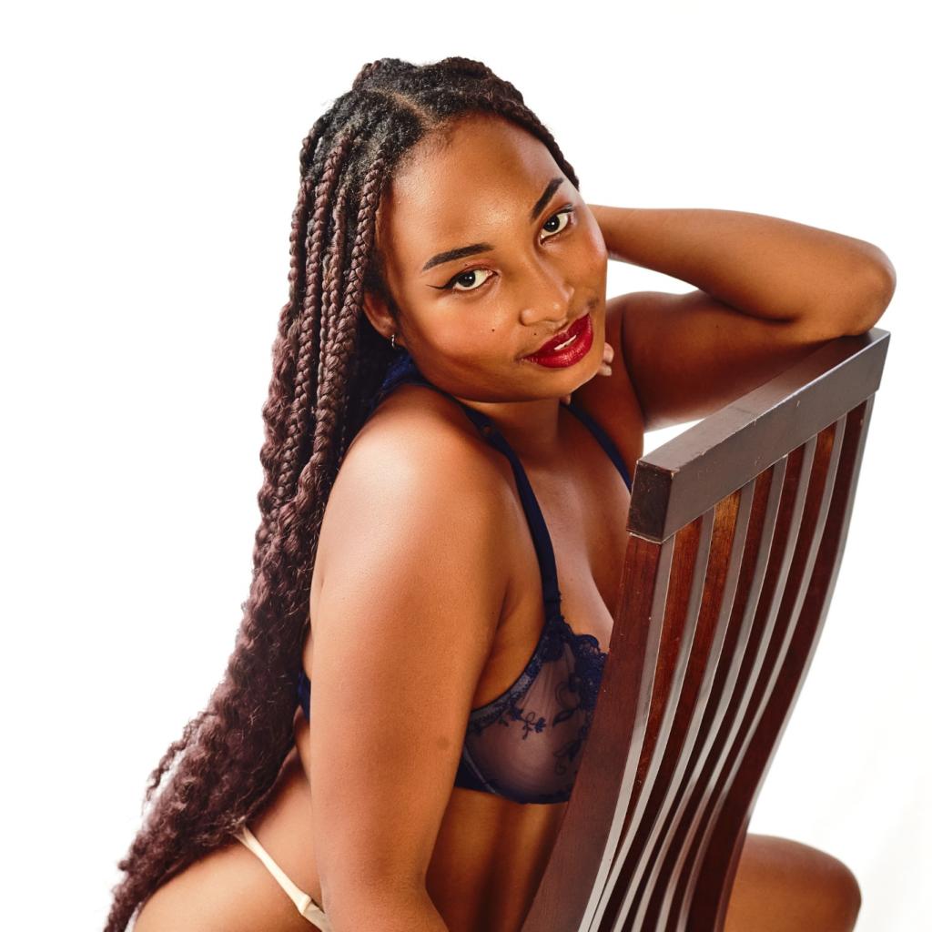 DaisyLuxe DaisyLuxe